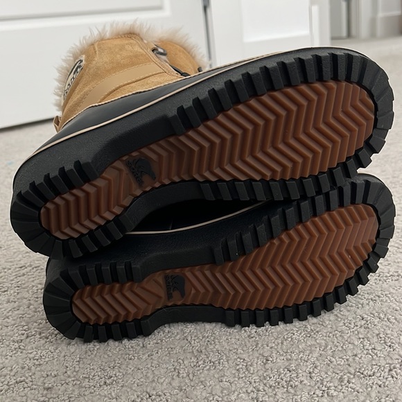 Sorel winter boots - Picture 4 of 4